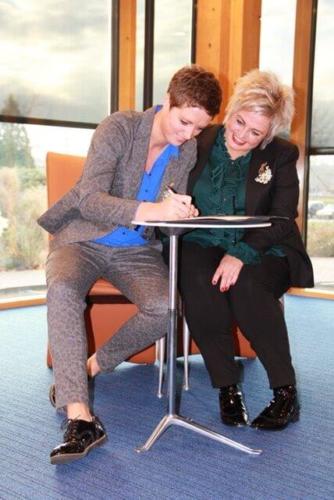 Zwart colbert op maatgemaakt voor Sandra