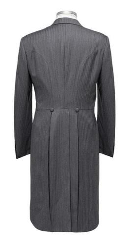 jacquet op maat gemaakt voor uitvaart verzorger