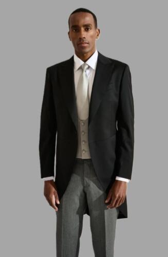 klassiek-jacquet-op-maat-van-Scabal-stof