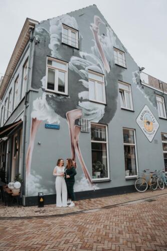 trouwkostuum-vrouw-groen-het-PAKhuys